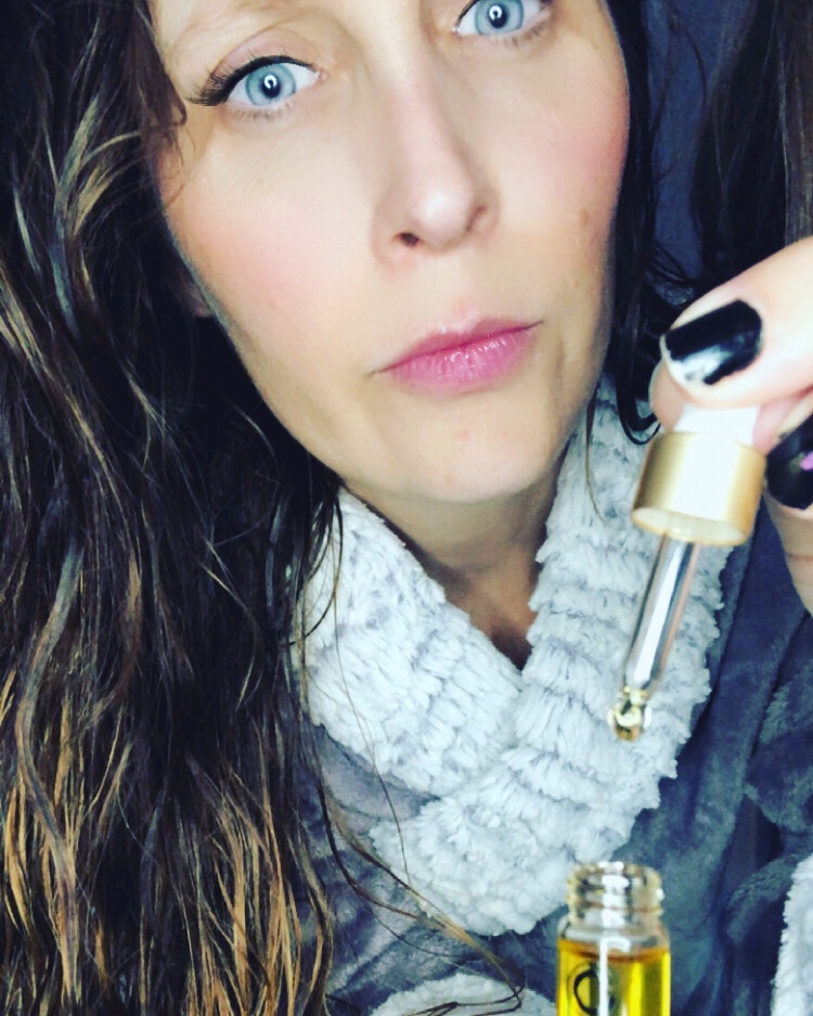 Review: Ellie Bianca All Natural Brightening Face Oil